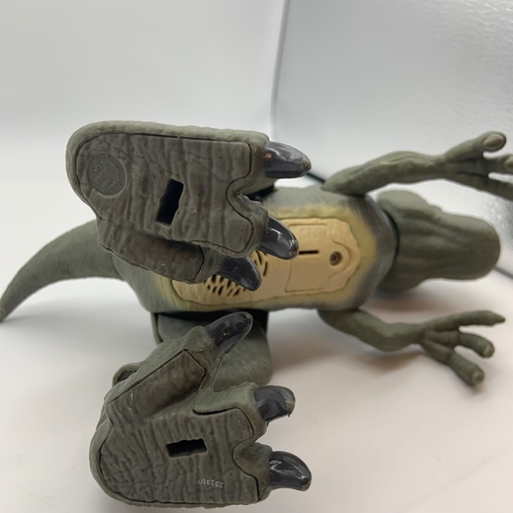 Jurassic World Velociraptor Triceratops & More Figurines Set of 6 - Picture 3 of 16